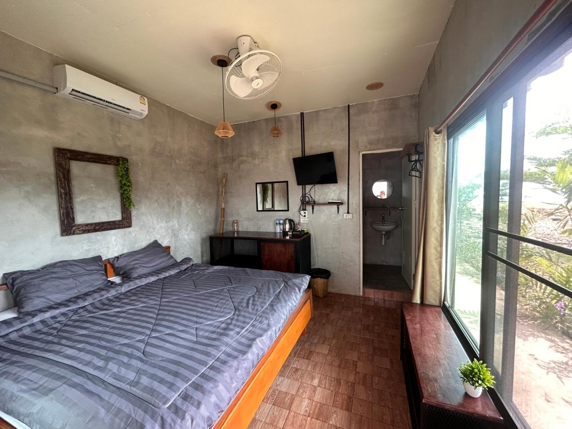 Tchin Tchin Guesthouse เกาะช้าง ภายนอก รูปภาพ