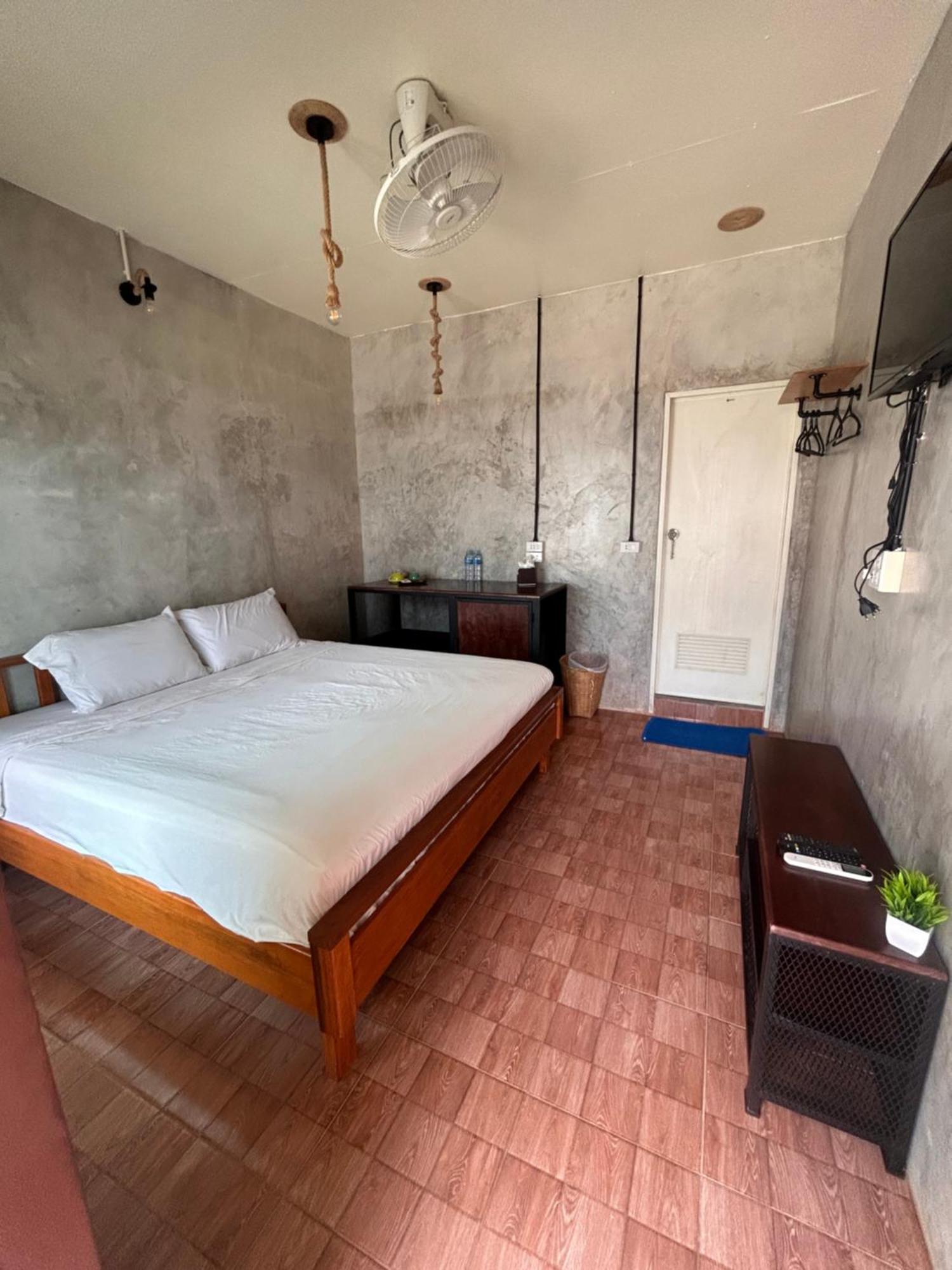 Tchin Tchin Guesthouse เกาะช้าง ภายนอก รูปภาพ