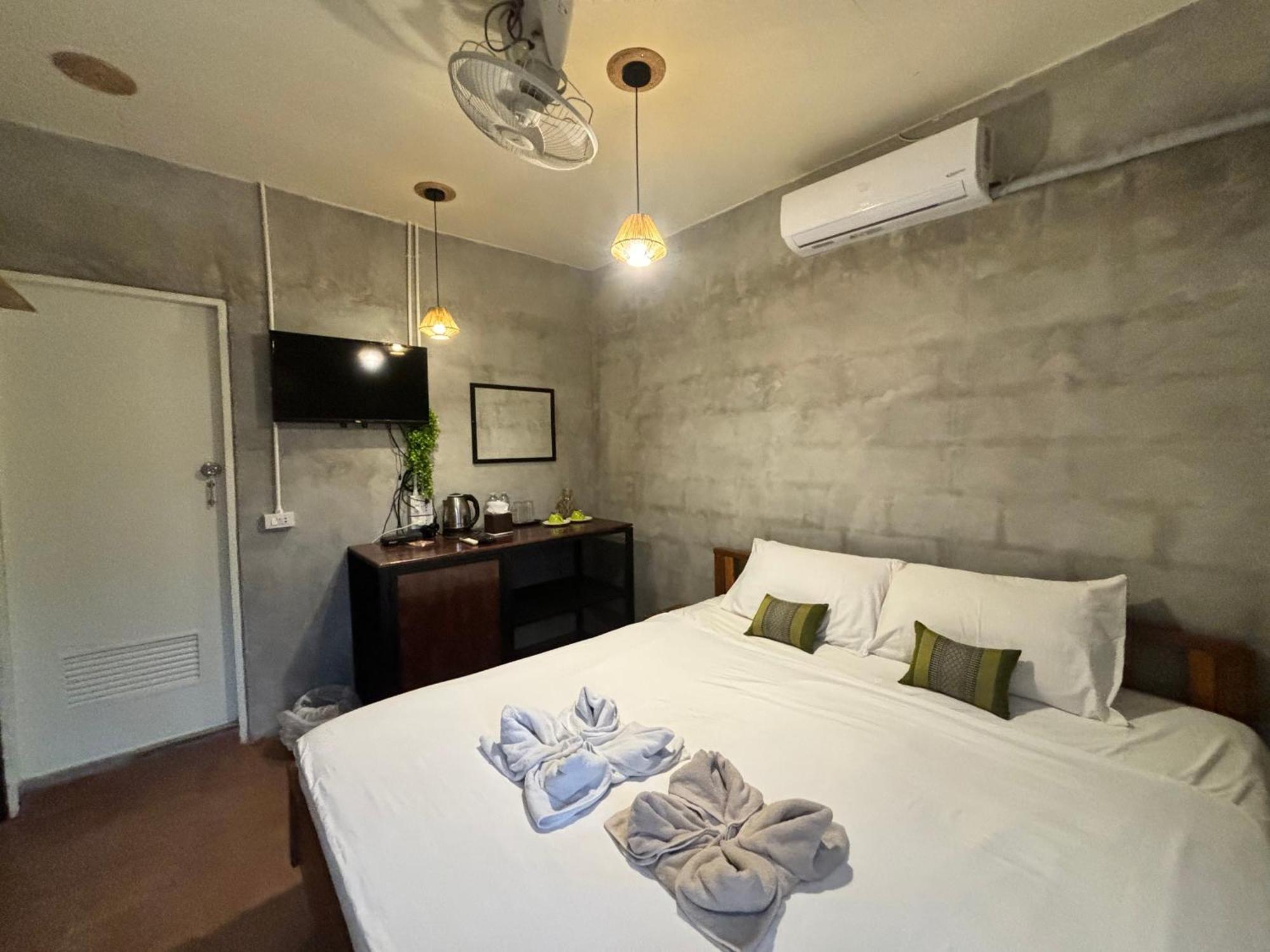 Tchin Tchin Guesthouse เกาะช้าง ภายนอก รูปภาพ